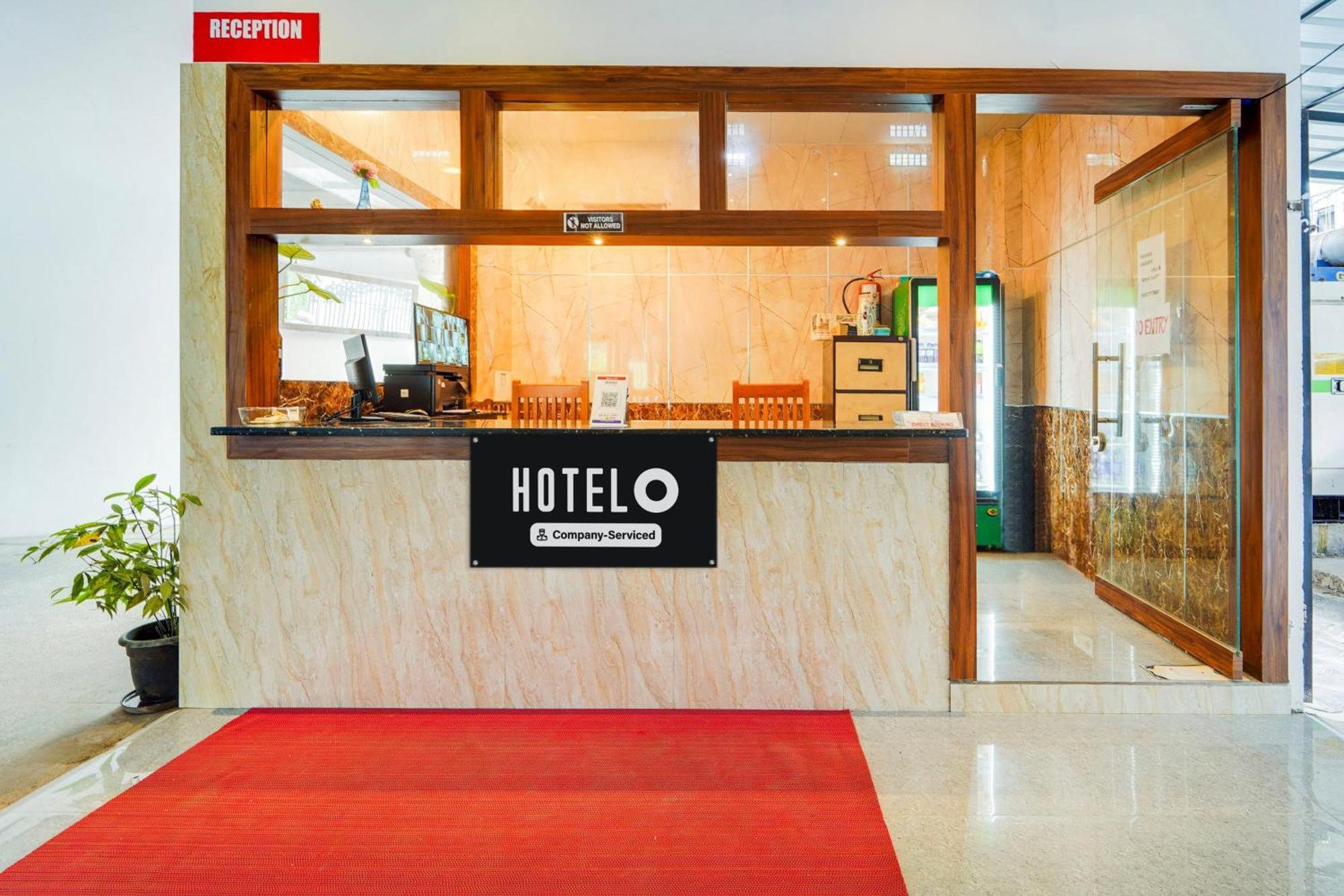 Super Hotel O Vazhakkala Kochi Buitenkant foto